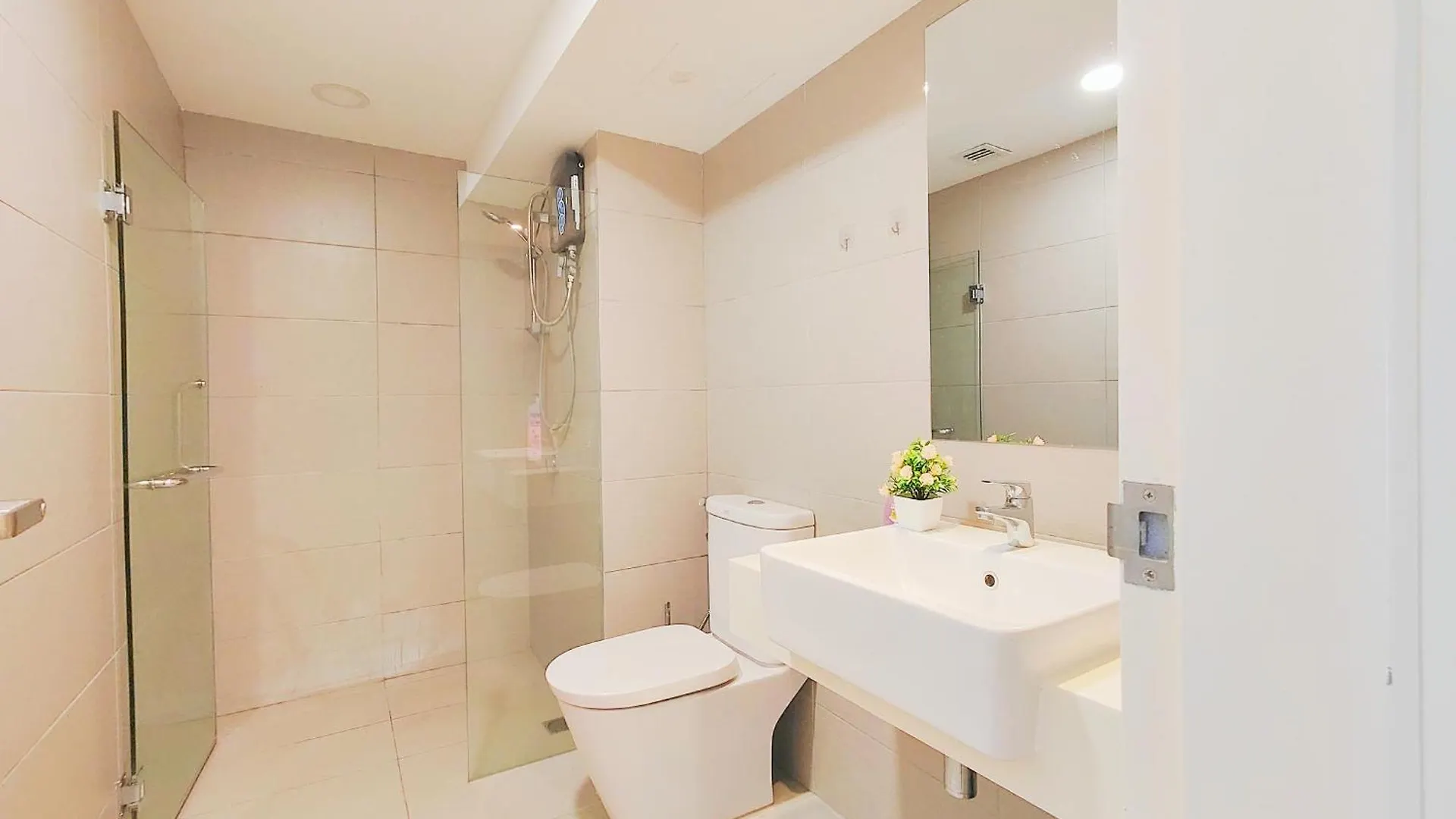 Daire Eko Cheras Mall Duplex 双阳台 Kuala Lumpur Mrt & 精品loft Malezya