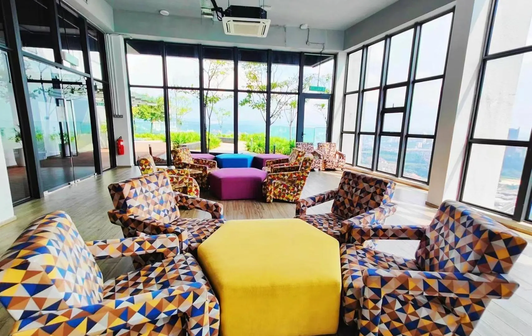 公寓 Eko Cheras Mall Duplex 双阳台 Kuala Lumpur Mrt & 精品loft